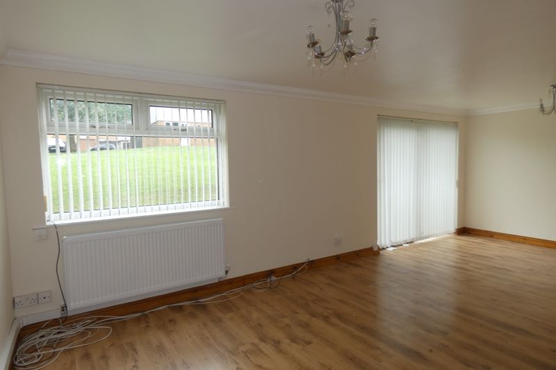 Lounge/Diner- click for photo gallery